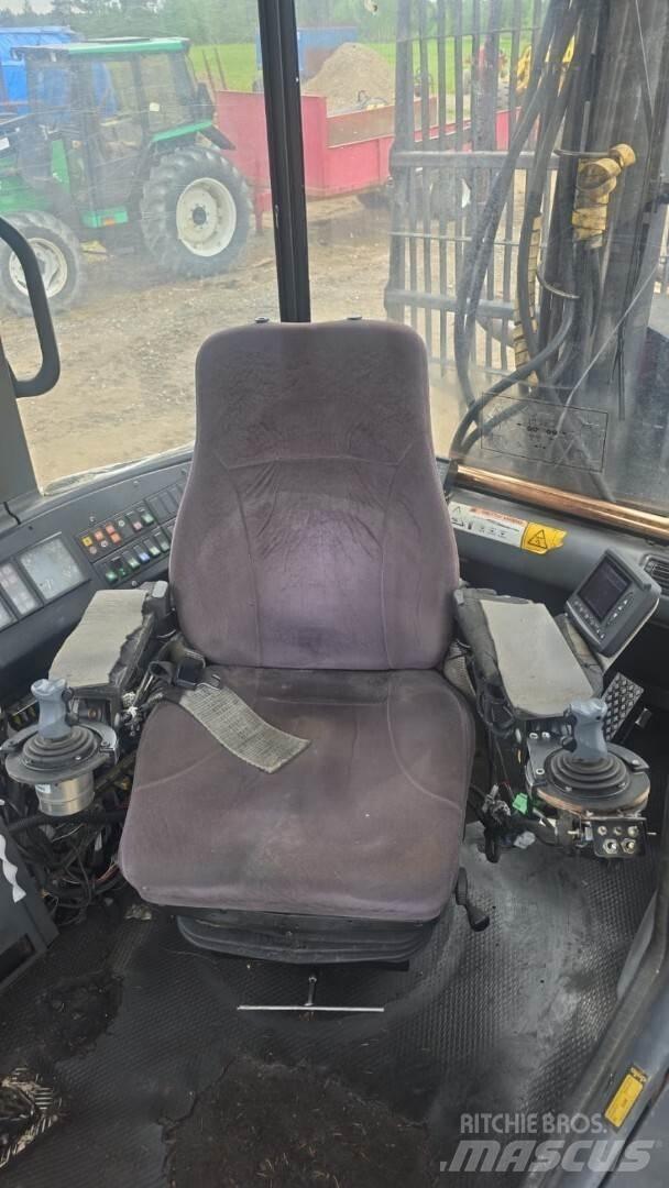 Valmet 820 Forwarder