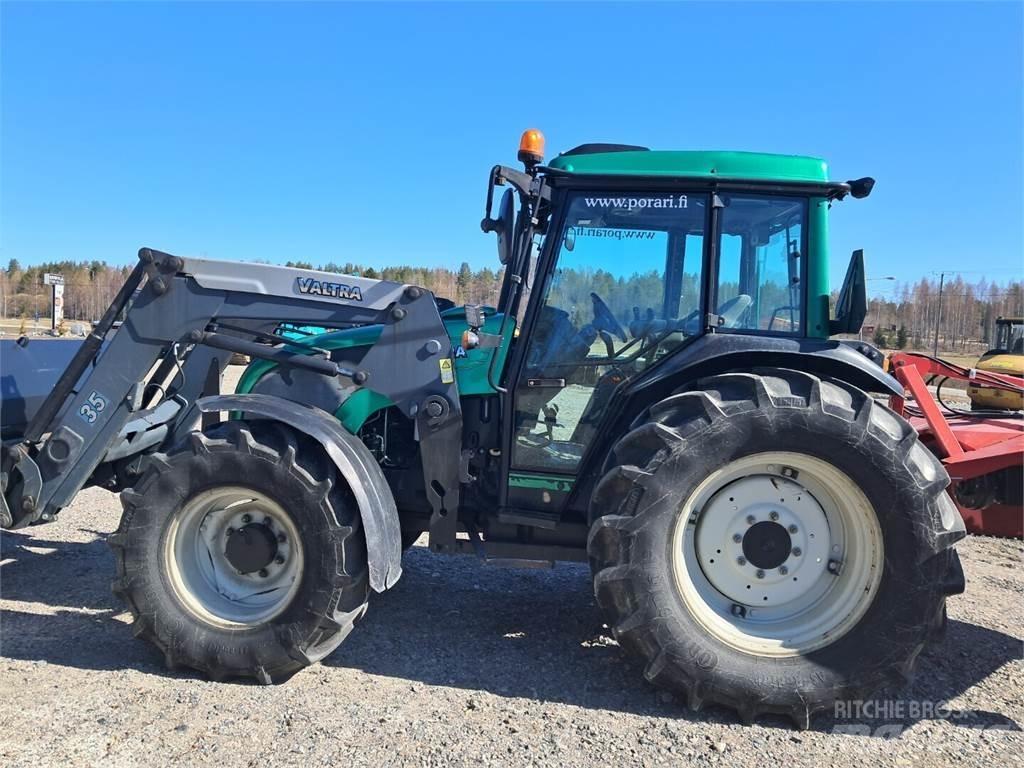 Valtra A92 Trattori