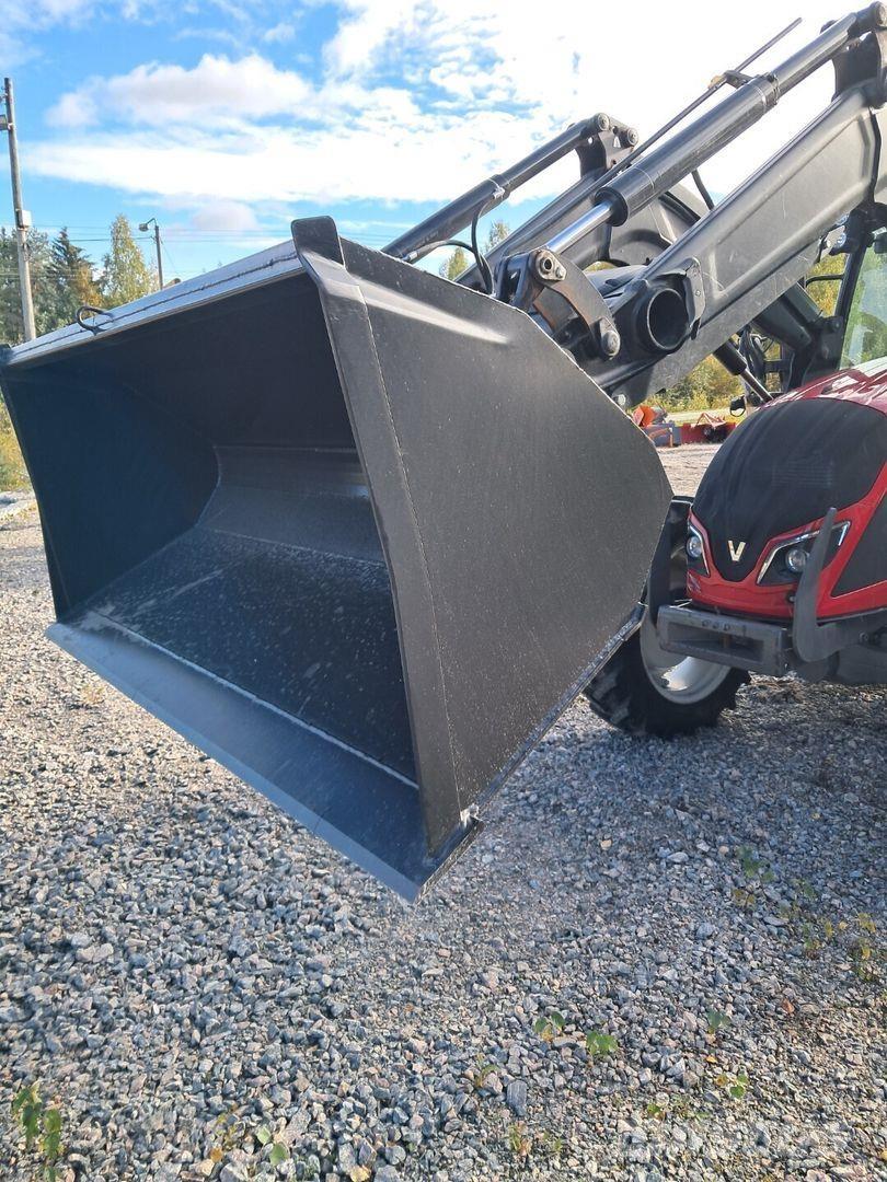 Valtra A94 hitec Trattori