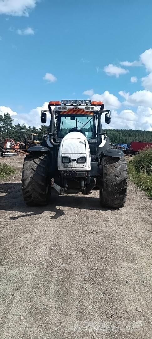 Valtra T 180 Trattori
