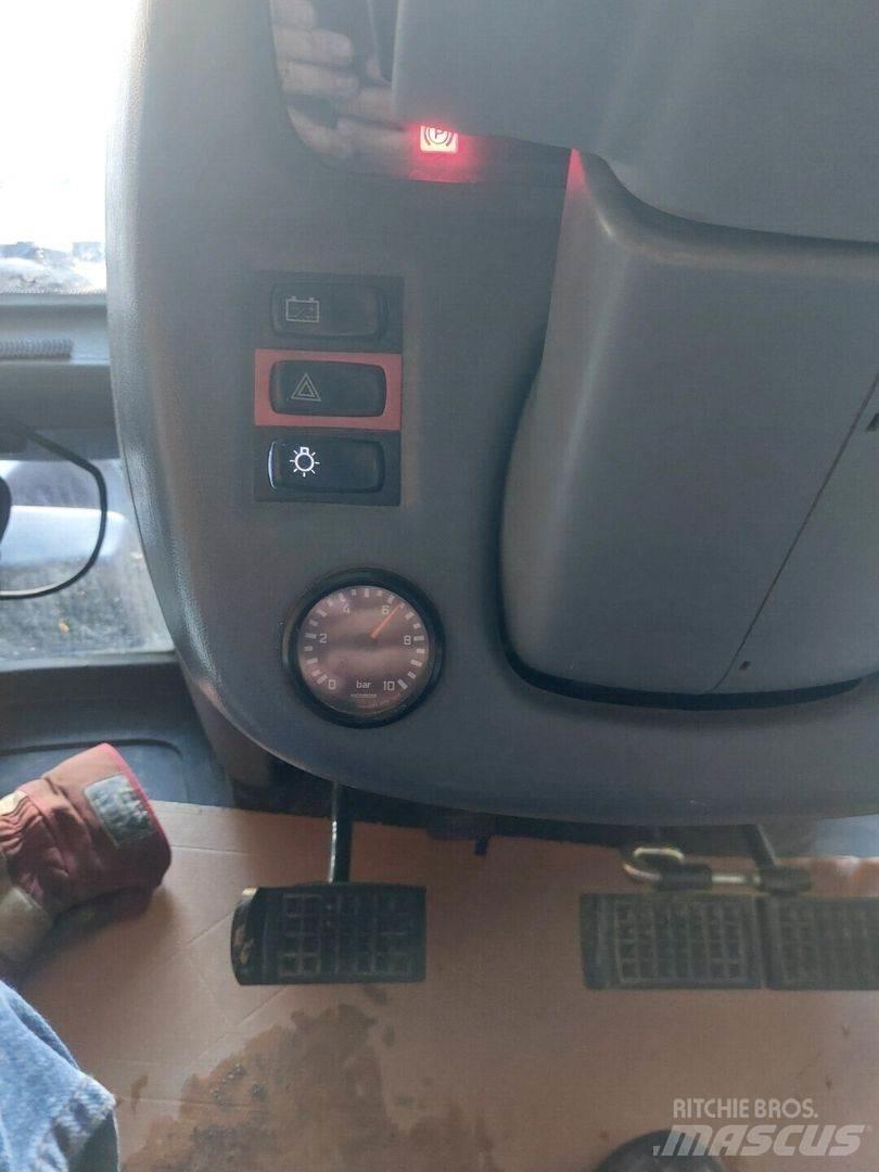 Valtra T202 D Trattori