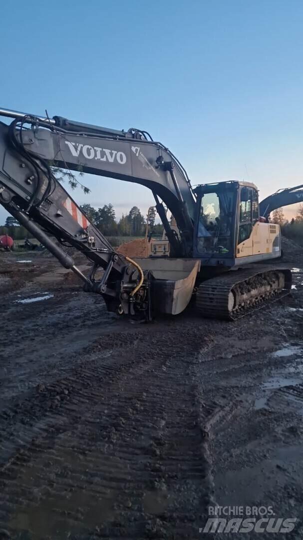 Volvo 210c Escavatori cingolati
