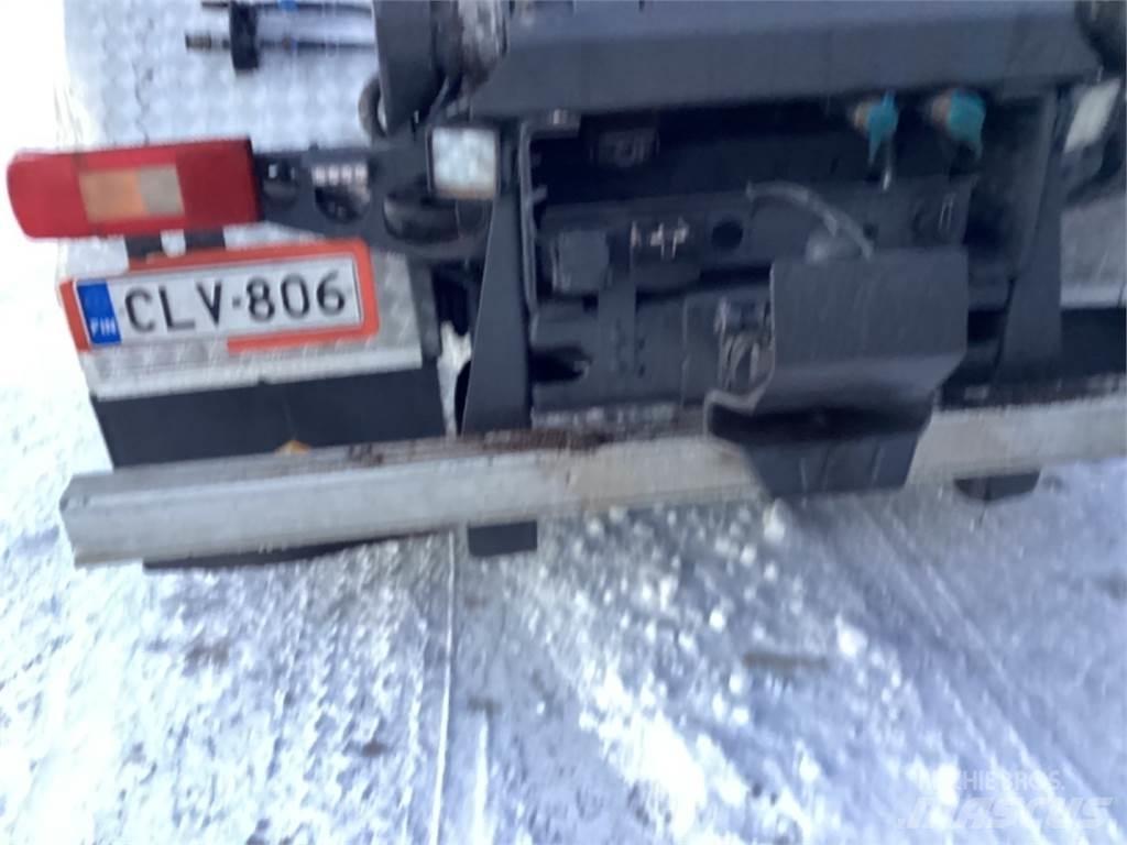 Volvo 460 Camion con gancio di sollevamento