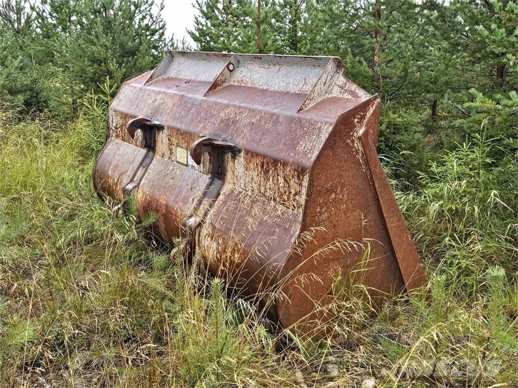 Volvo BM Maakauha Benne
