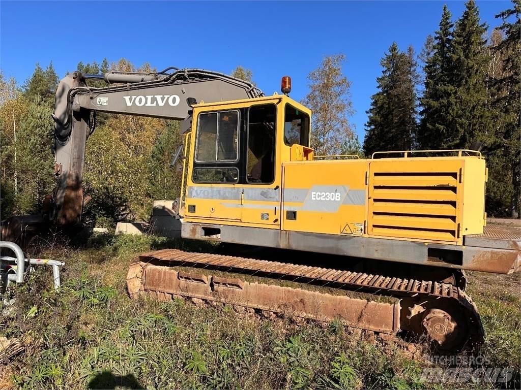 Volvo EC230B Escavatori cingolati