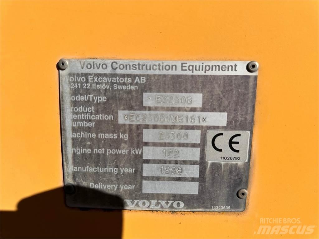 Volvo EC230B Escavatori cingolati