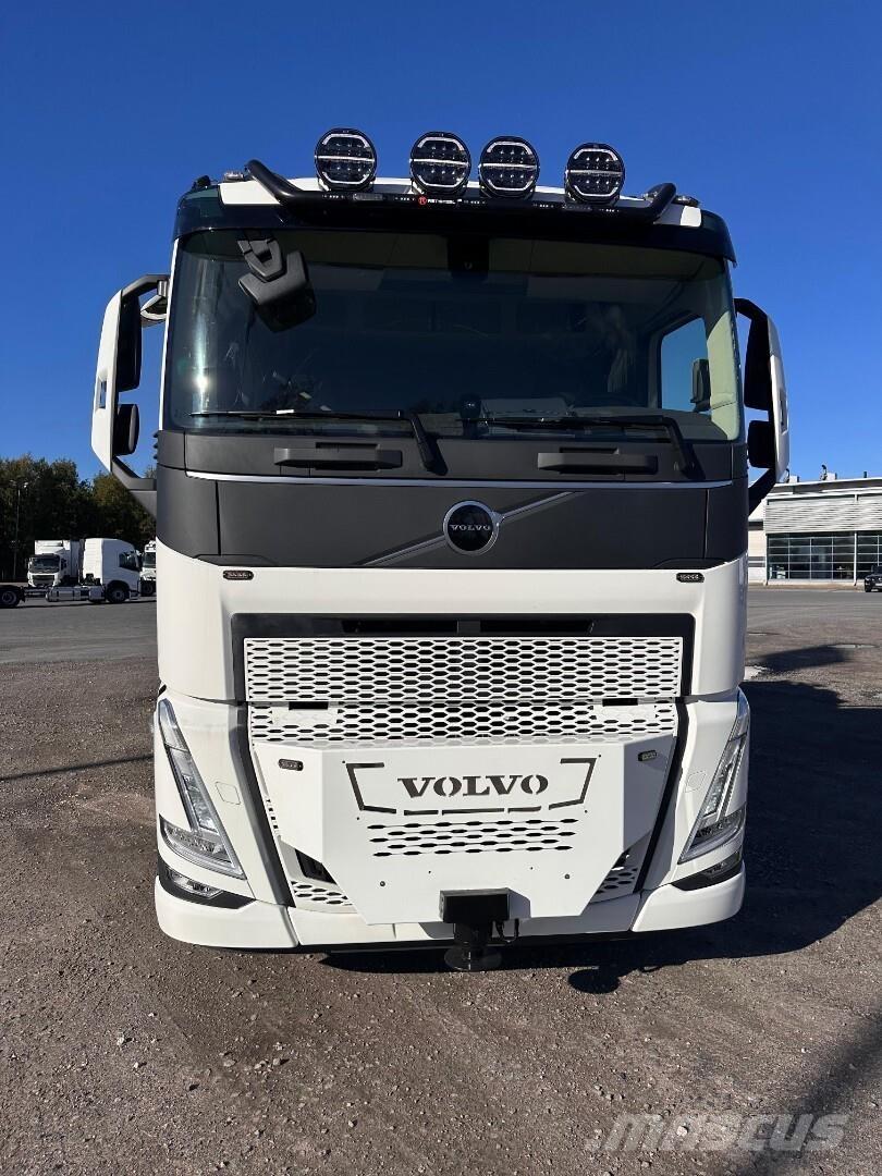 Volvo FH13 8x4 Gru da carico