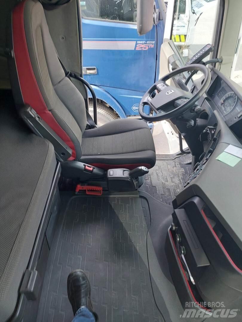 Volvo FH500 8x4 Camion con gancio di sollevamento