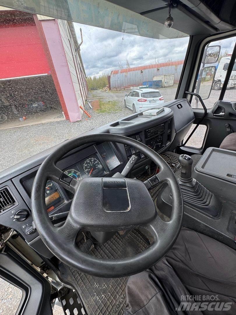 Volvo FL6 Camion con sponde ribaltabili