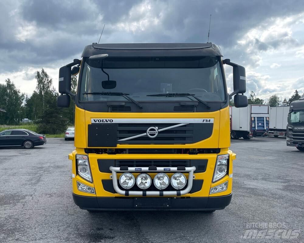 Volvo FM 8X4 -12 Camion con gancio di sollevamento