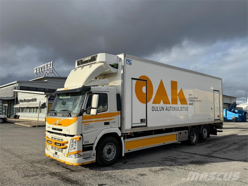 Volvo FM330 6x2 Camion a temperatura controllata