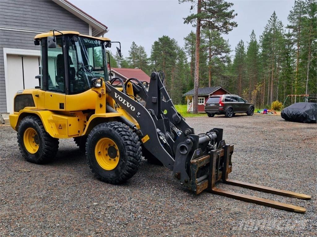 Volvo L 35 GT Pale gommate