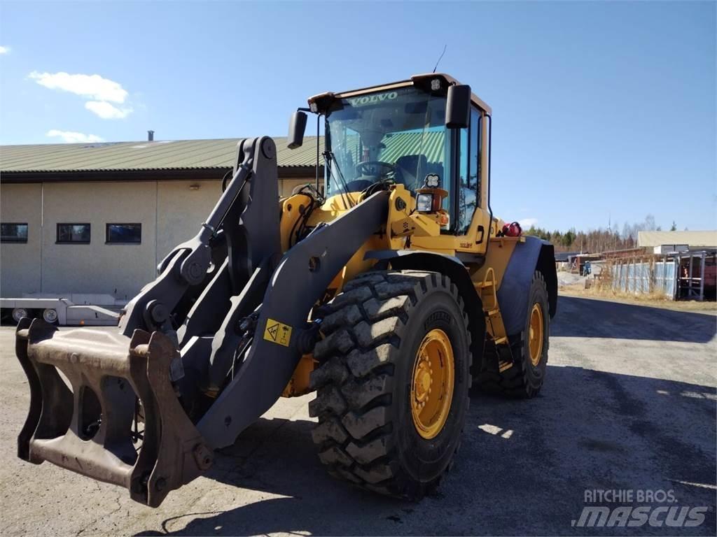 Volvo L 90 F Pale gommate