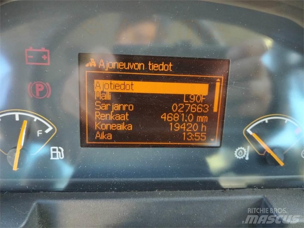 Volvo L 90 F Pale gommate