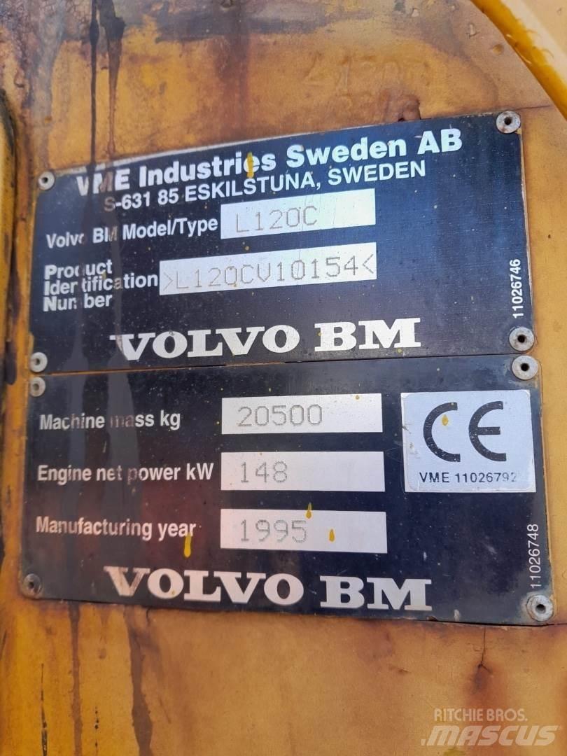 Volvo L120C Pale gommate