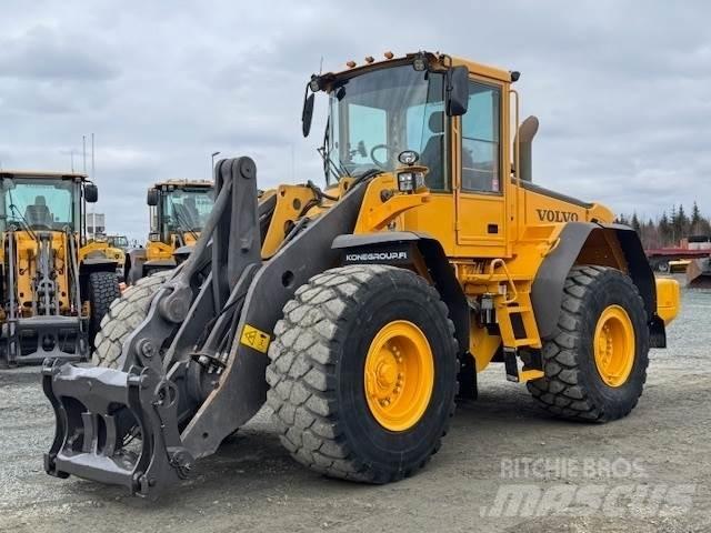 Volvo L120E Pale gommate