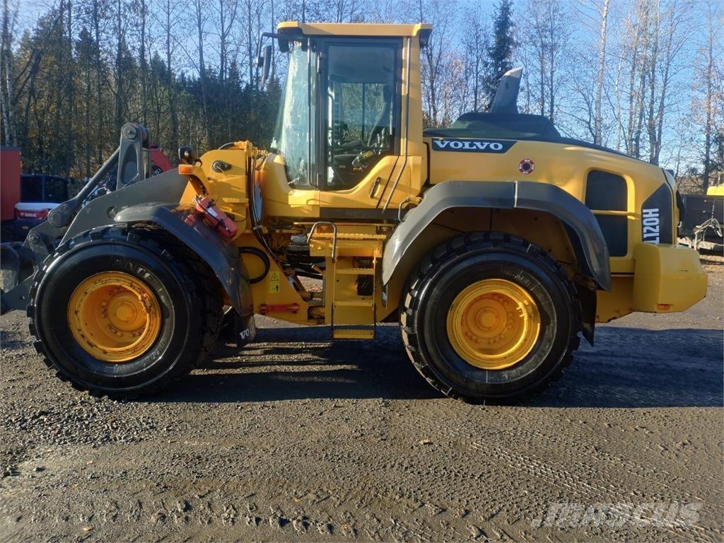 Volvo L120H Pale gommate