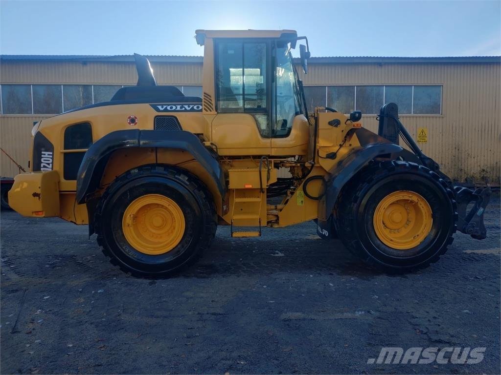Volvo L120H Pale gommate
