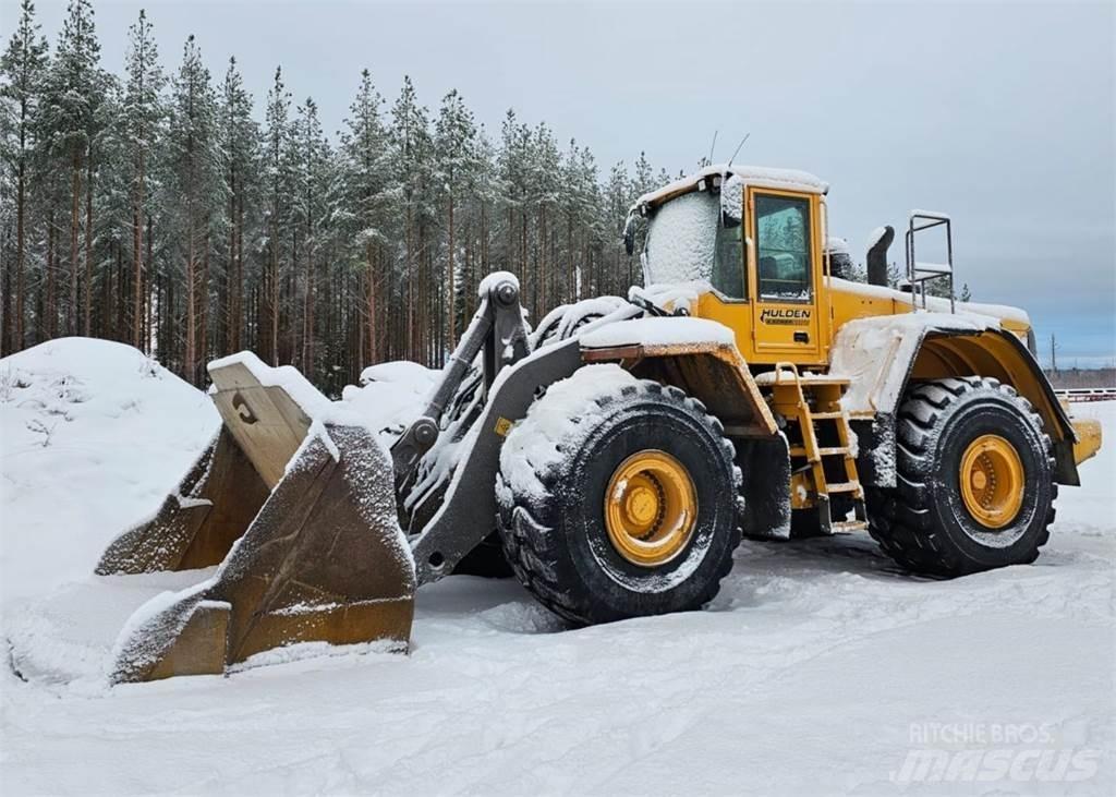 Volvo L220E Pale gommate