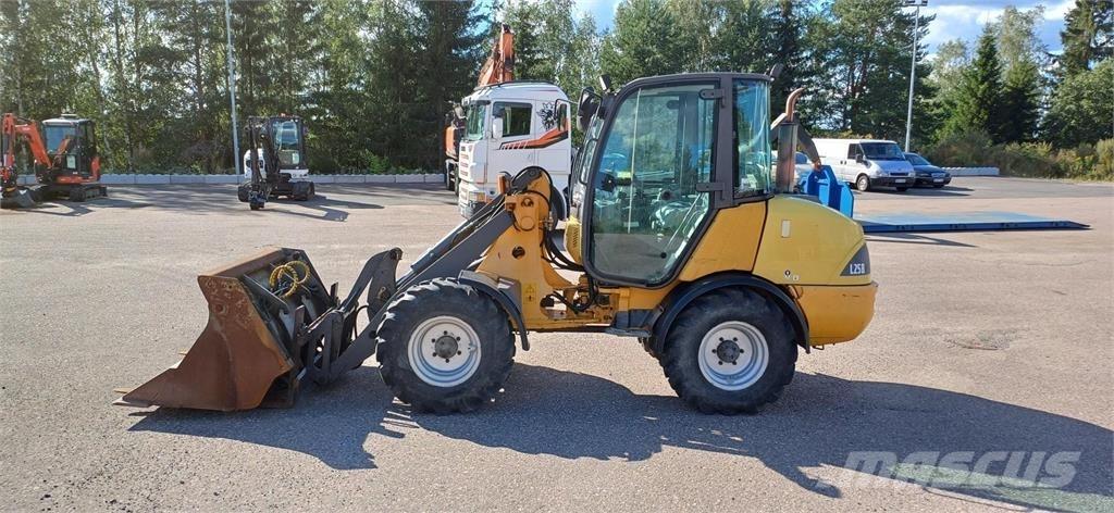Volvo L25B-P Pale gommate