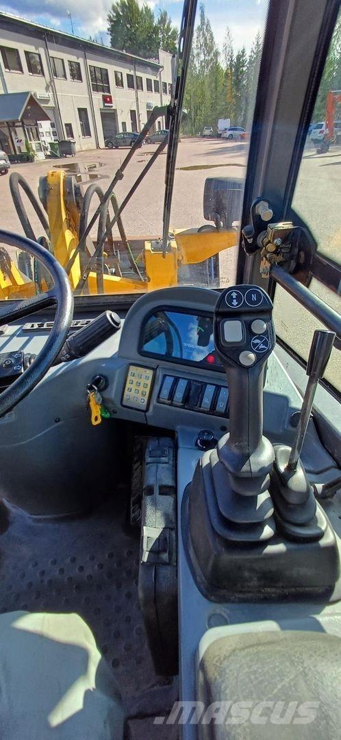 Volvo L25B-P Pale gommate