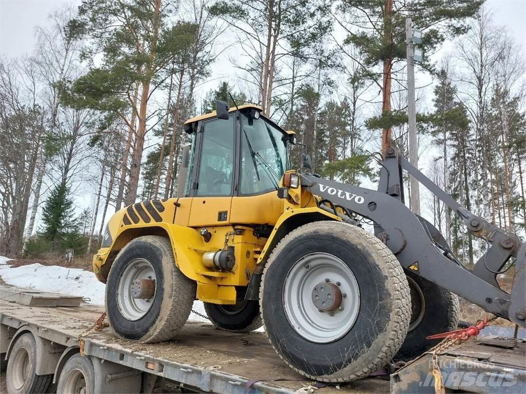 Volvo L40 Pale gommate