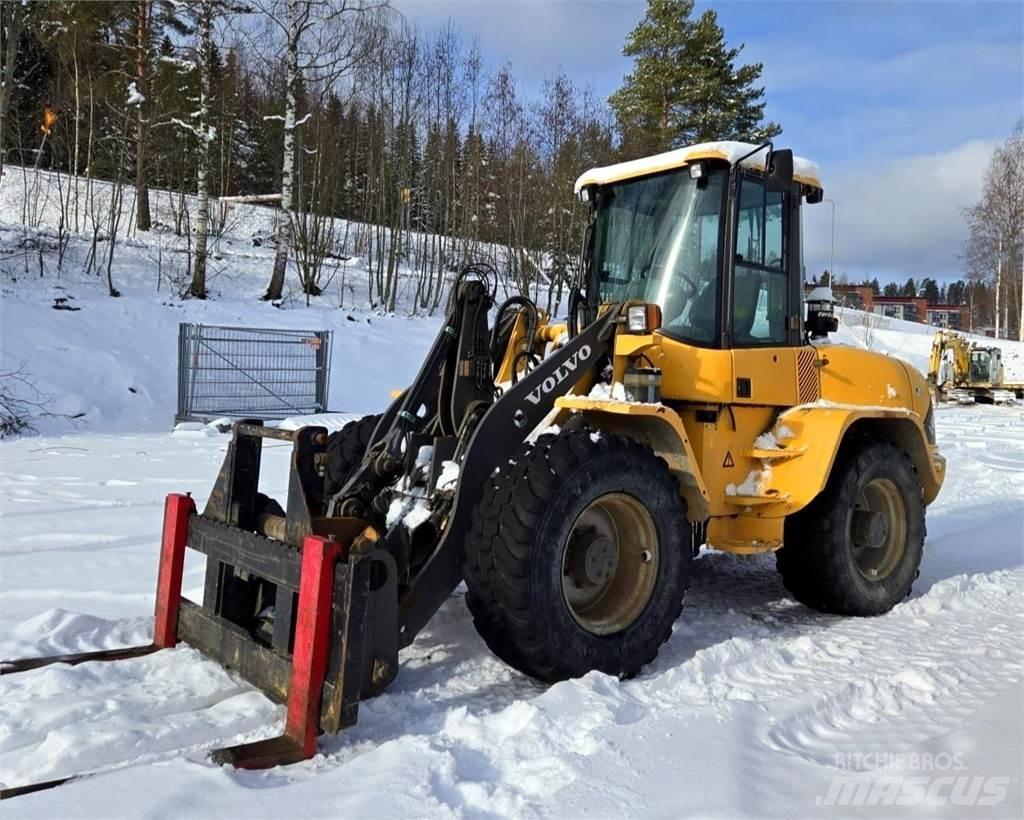 Volvo L40B Pale gommate