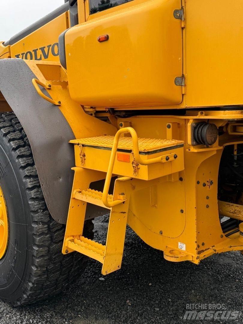 Volvo L60E Pale gommate
