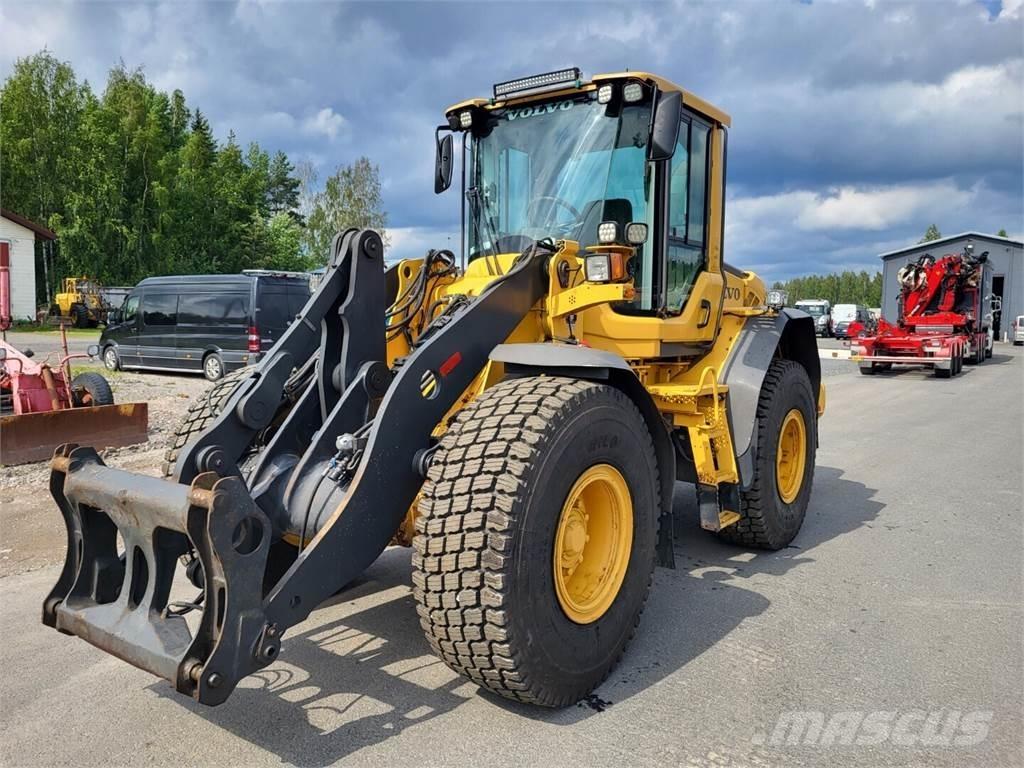 Volvo L60F Pale gommate