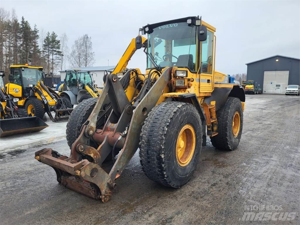 Volvo L70B Pale gommate