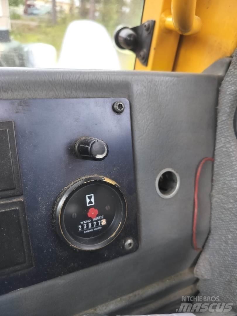 Volvo L70C Pale gommate