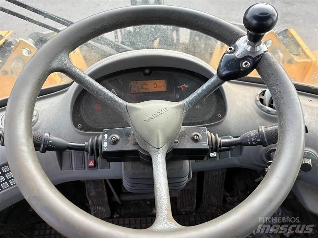 Volvo L90E Pale gommate