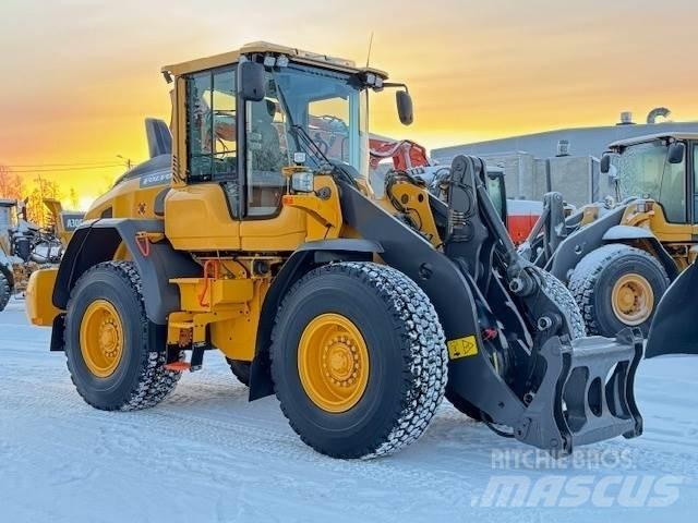 Volvo L90H Pale gommate
