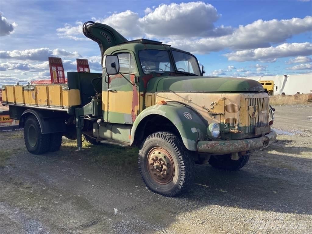 Volvo N 86 Camion con sponde ribaltabili