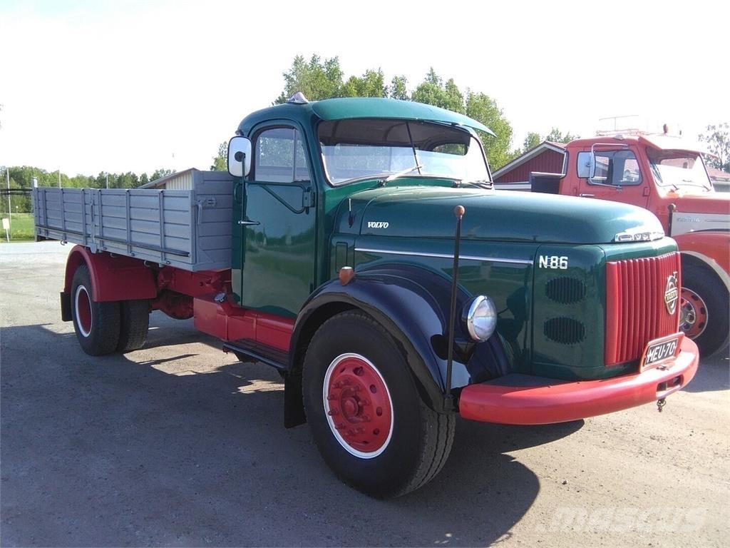 Volvo N 86 Camion con sponde ribaltabili