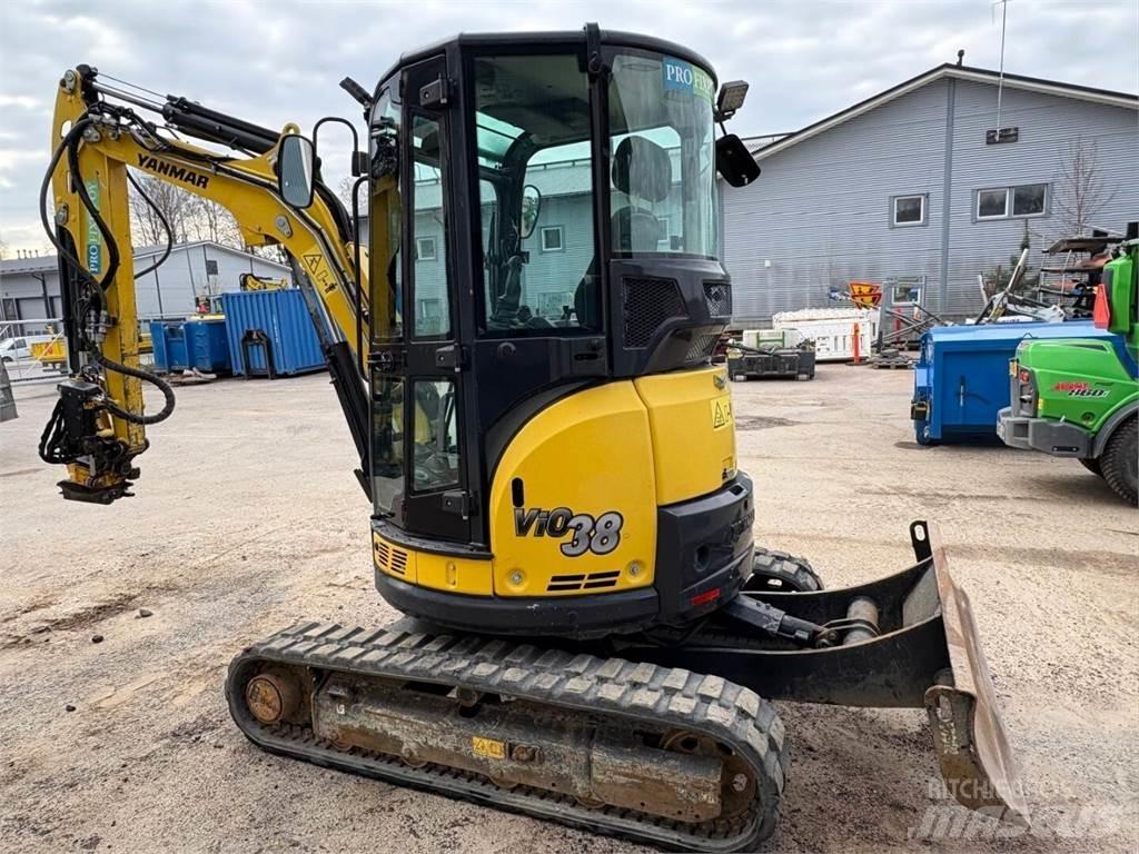 Yanmar VIO 38-U Miniescavatori