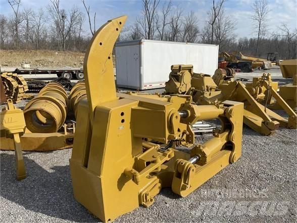 CAT D8 Scarificatori