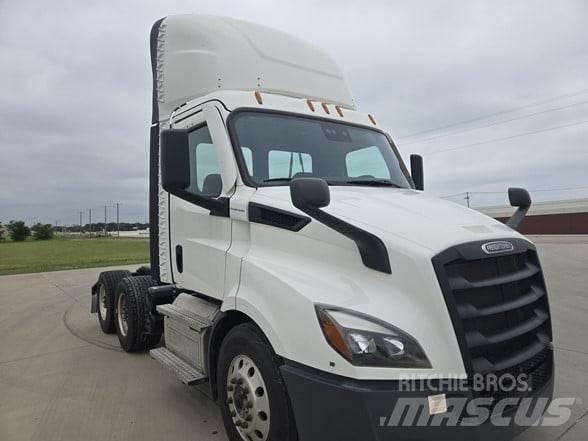 Freightliner CASCADIA 116 Motrici e Trattori Stradali