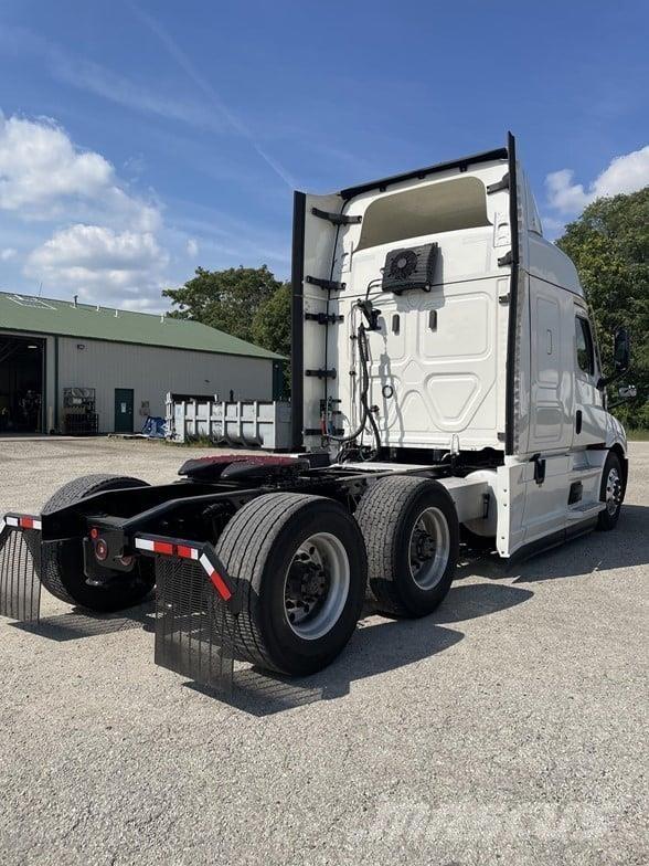 Freightliner CASCADIA 116 Motrici e Trattori Stradali