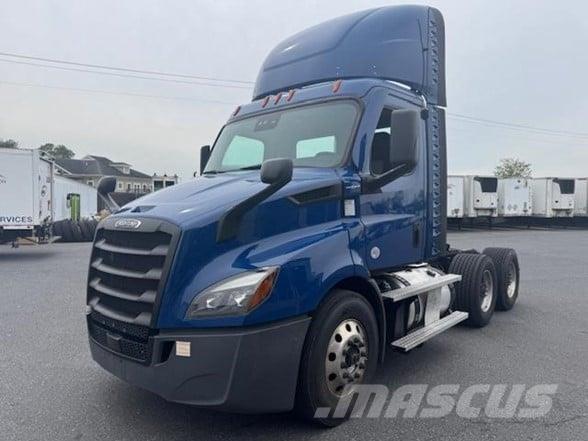 Freightliner CASCADIA 116 Motrici e Trattori Stradali