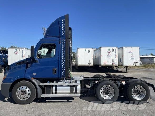 Freightliner CASCADIA 116 Motrici e Trattori Stradali