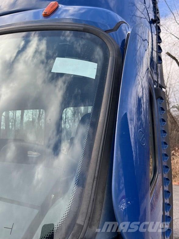 Freightliner CASCADIA 116 Motrici e Trattori Stradali