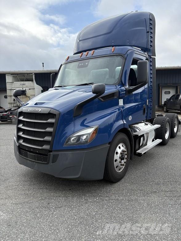Freightliner CASCADIA 126 Motrici e Trattori Stradali