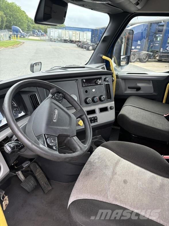 Freightliner CASCADIA 126 Motrici e Trattori Stradali