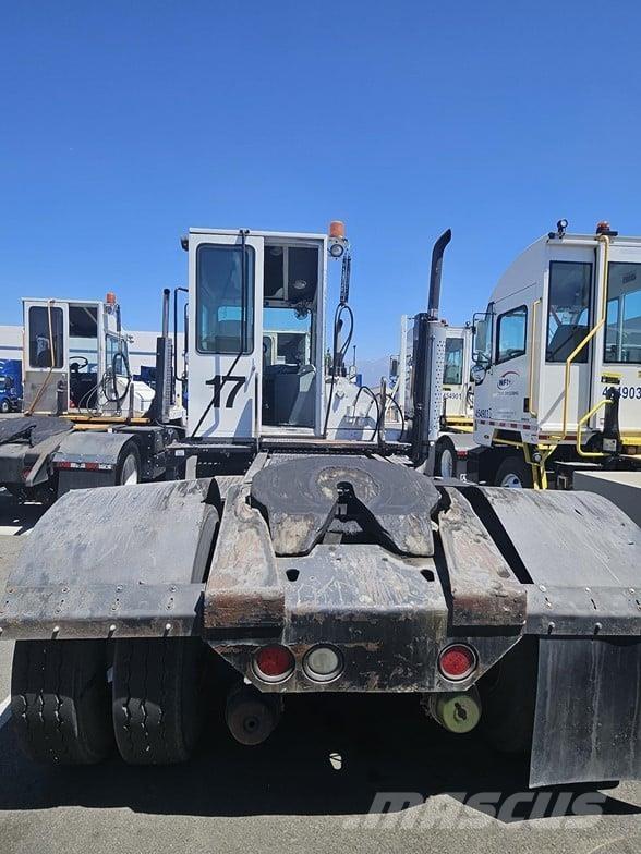Kalmar OTTAWA 4X2 OFF-ROAD Trattori portuali