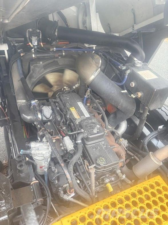 Kalmar OTTAWA 4X2 OFF-ROAD Trattori portuali