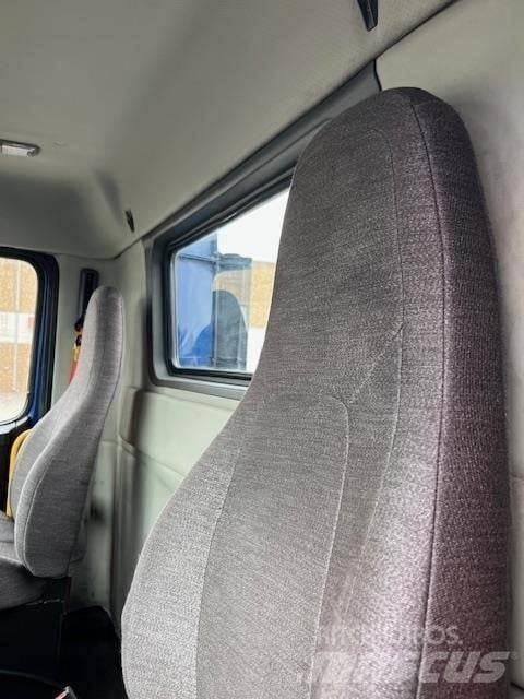 Volvo VNR64T300 Motrici e Trattori Stradali