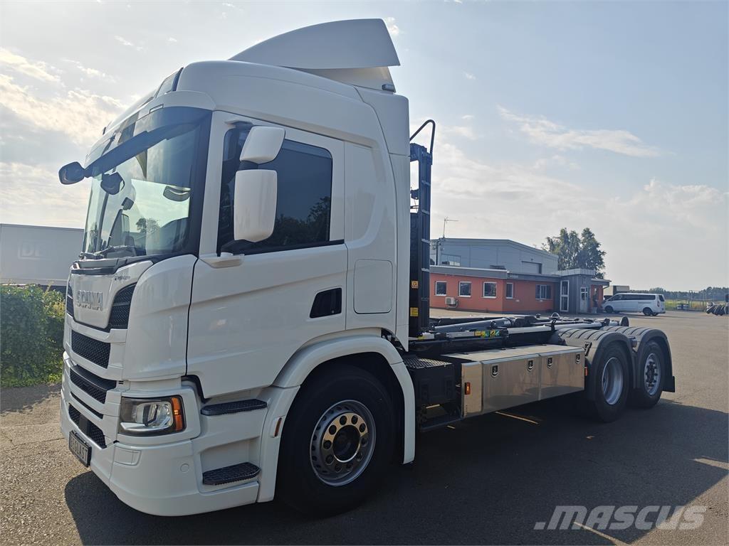 Scania P450 Camion con gancio di sollevamento