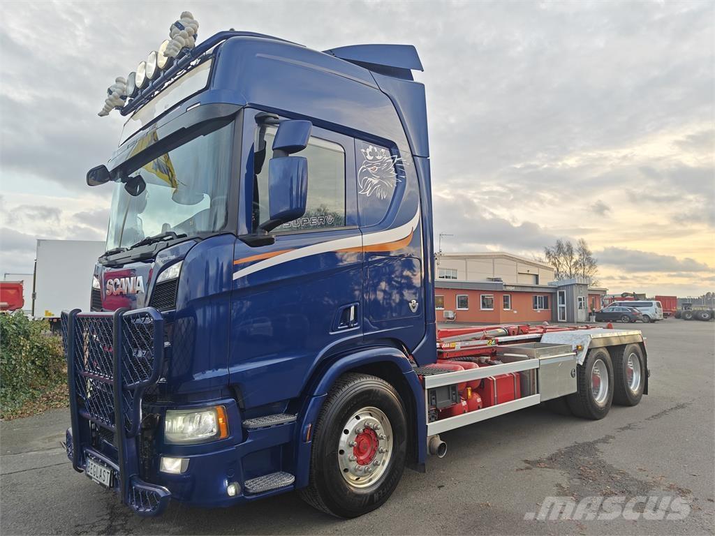Scania R650 Camion con gancio di sollevamento