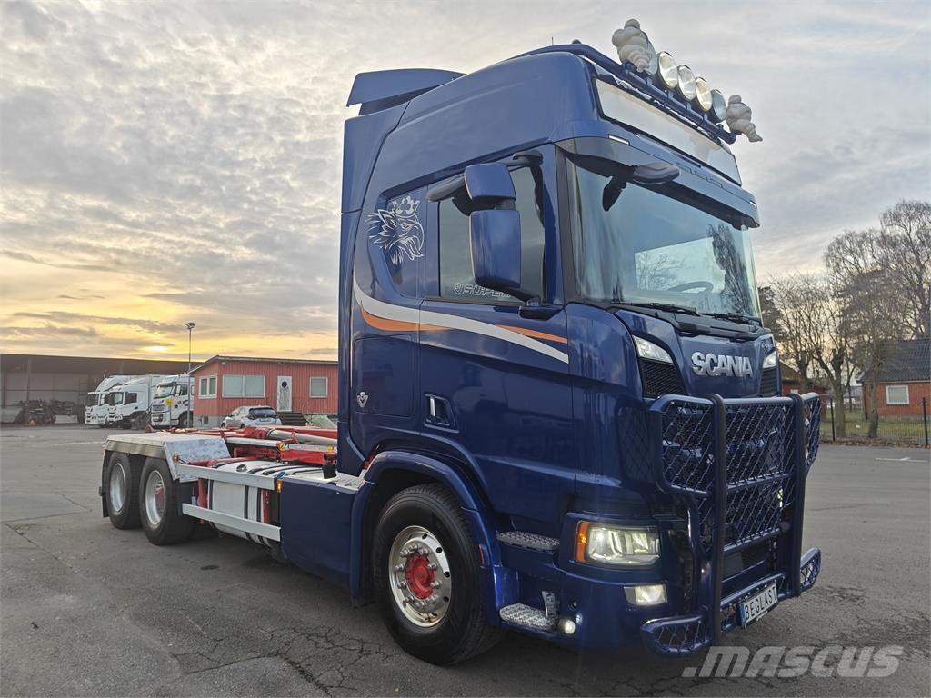 Scania R650 Camion con gancio di sollevamento
